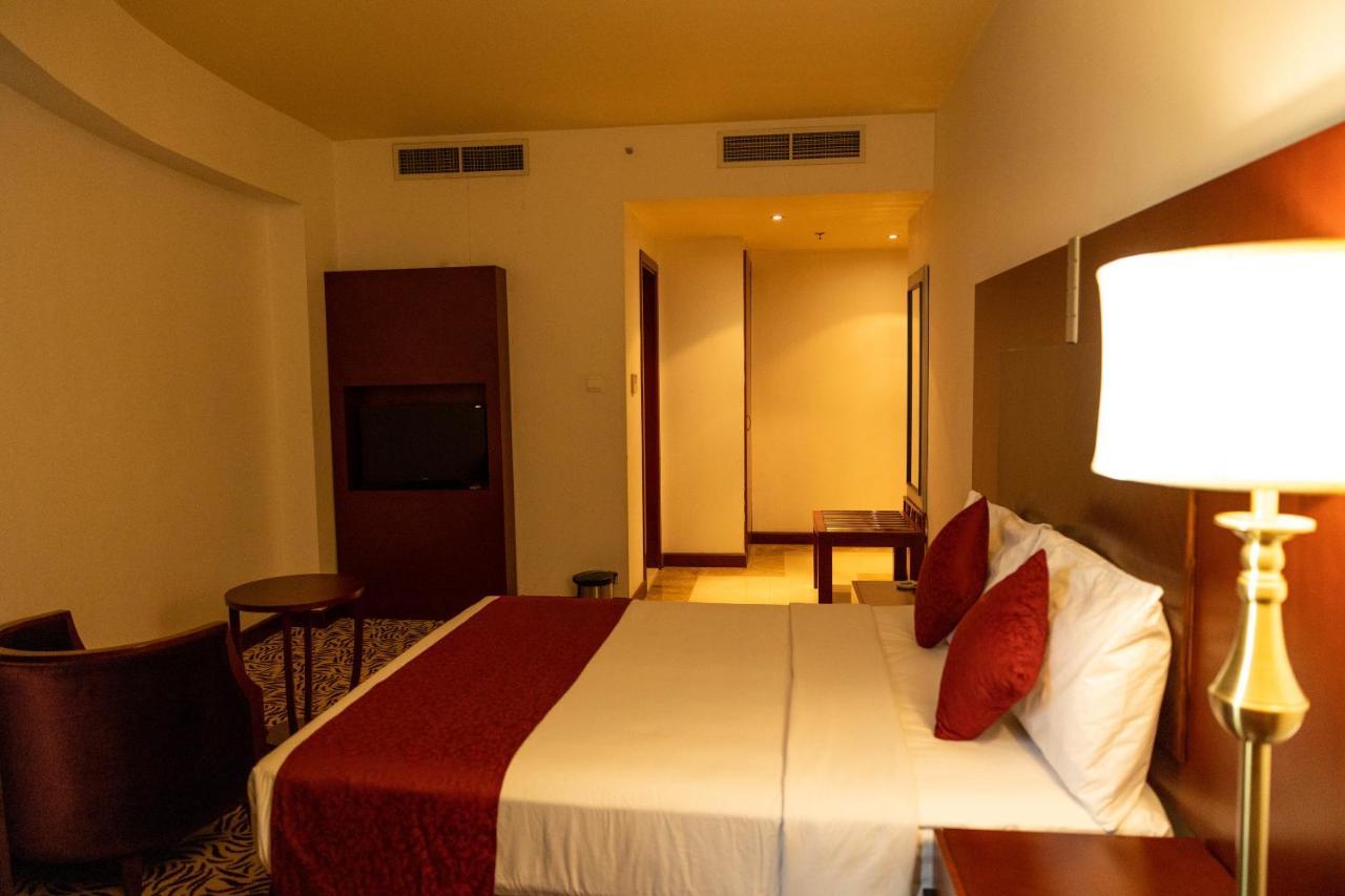 Mra Grand Hotel Dubai Esterno foto