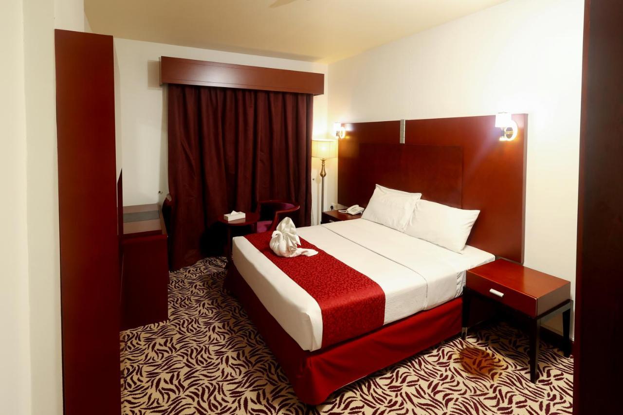 Mra Grand Hotel Dubai Esterno foto